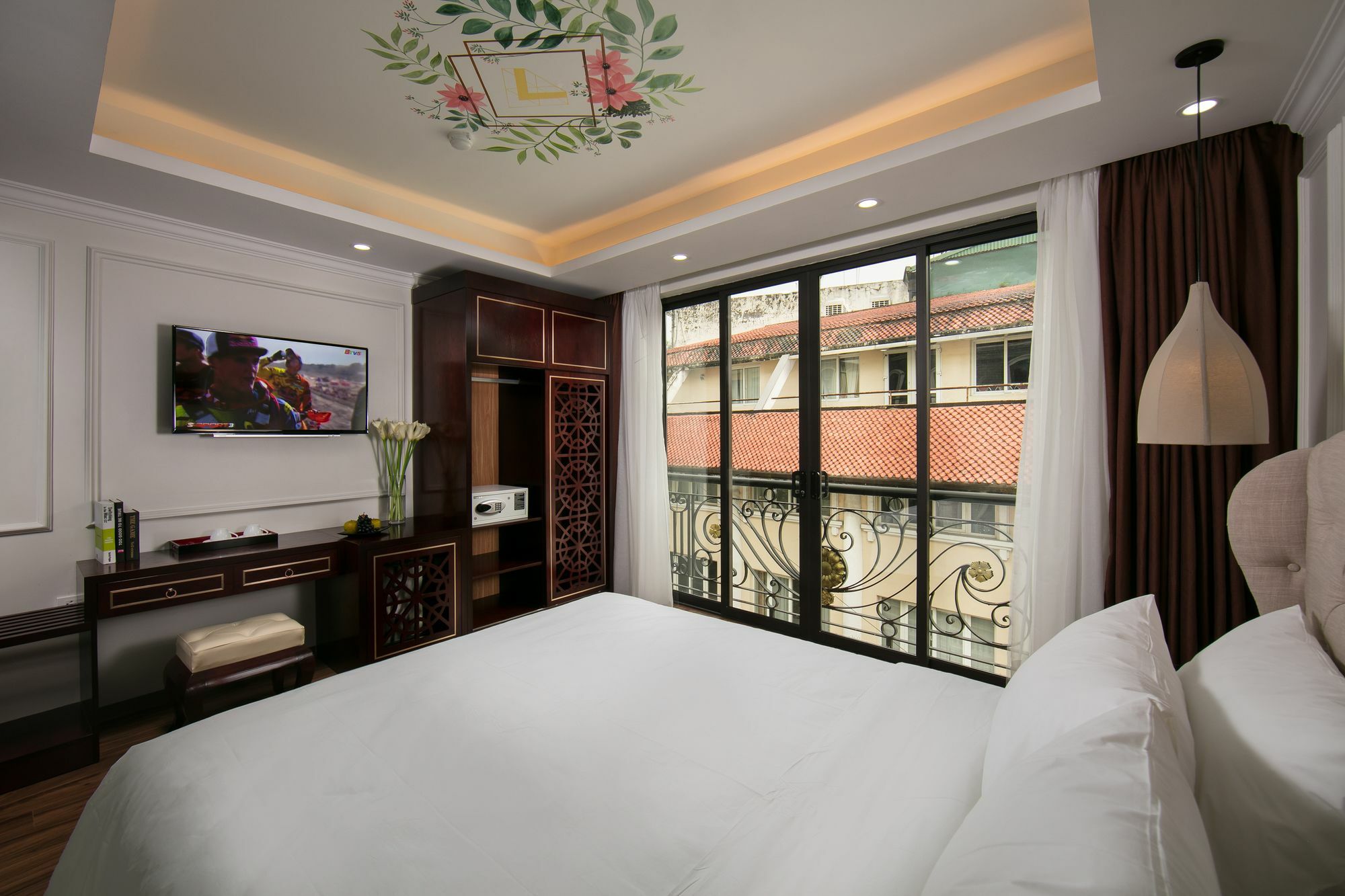 Golden Legend Palace Hotel & Travel Hanoi Exterior photo